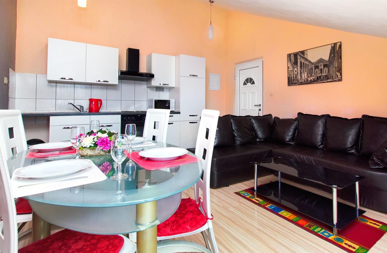 Martina Apartment *
